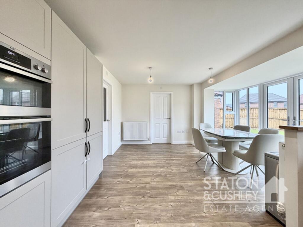 House in Mansfield, Warsop - View 4