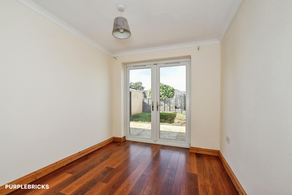 House in Swindon, Greenmeadow, Haydon Wick - View 4