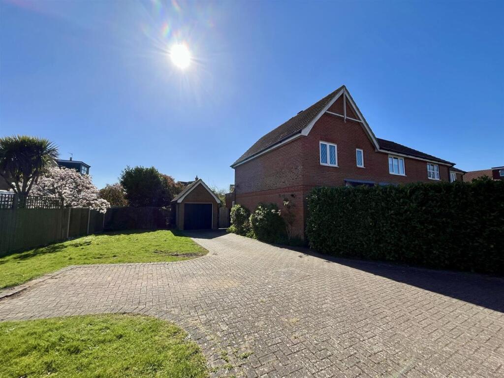 Main image of property: Bramley Way, Kings Hill, ME19 4BD