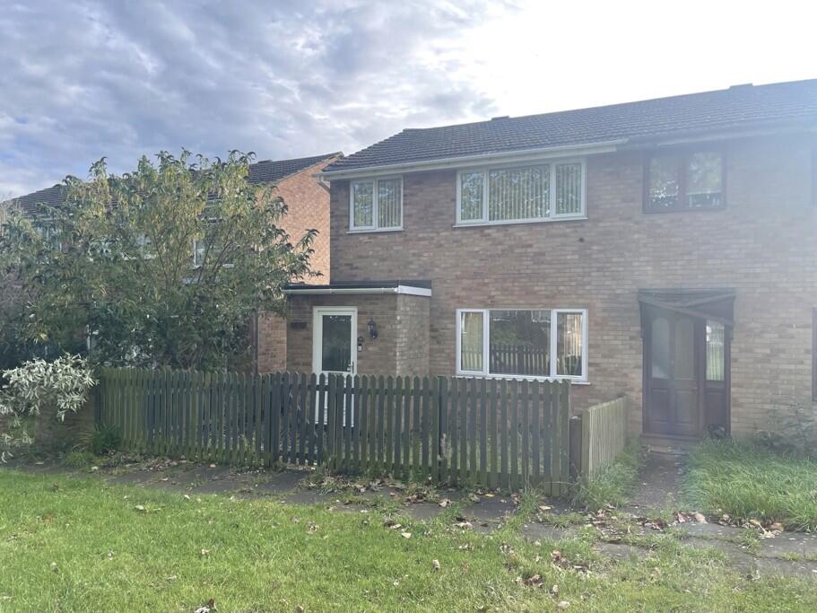 Main image of property: Roxburgh Way, Bletchley 