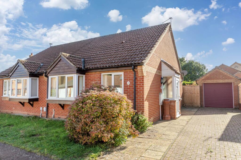 2-bed semi-detached on Ash Tree Close, Attleborough, £250,000