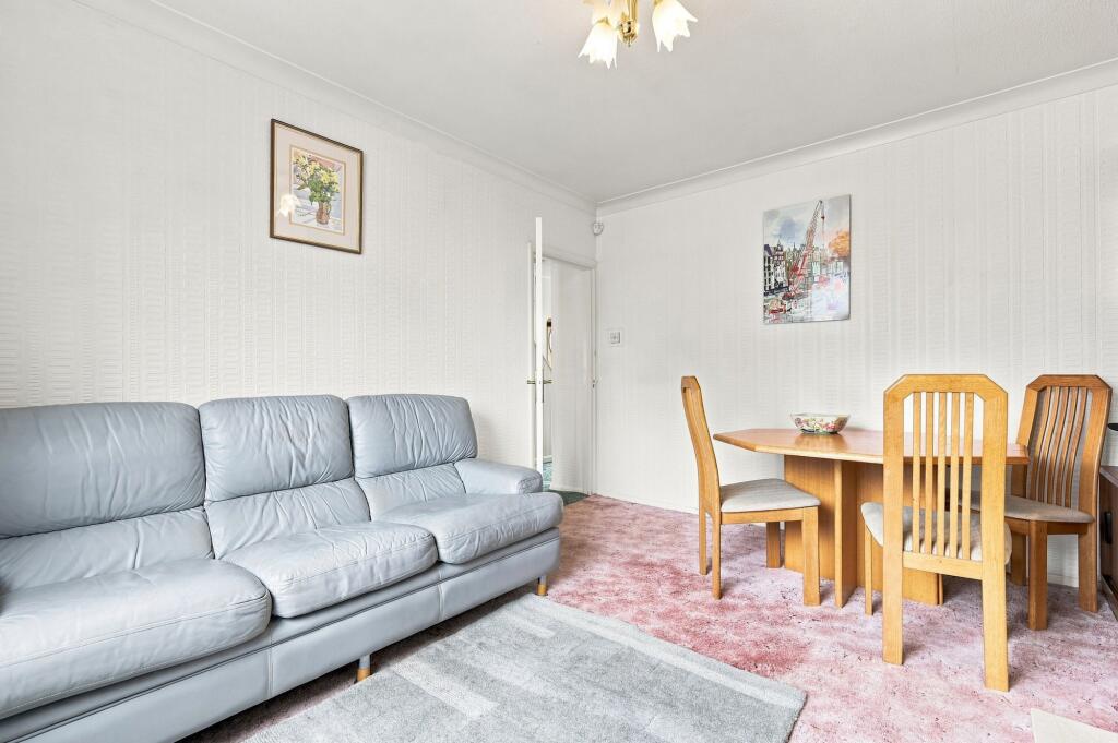 House in Romford - View 5