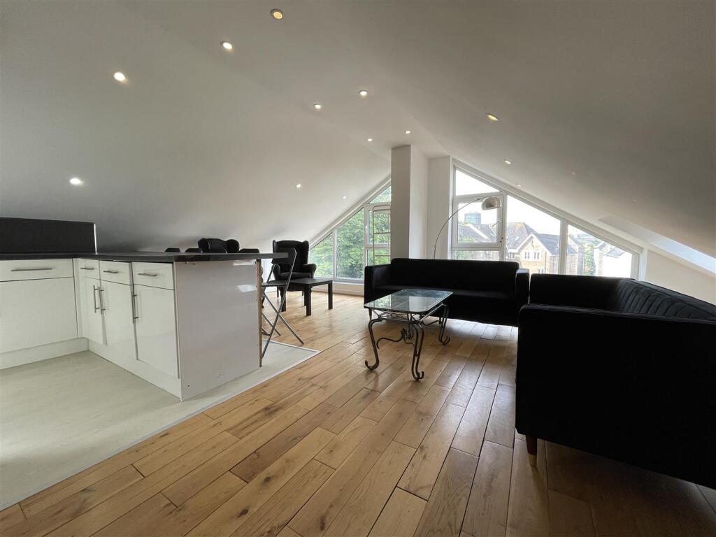 Main image of property: Richmond Road, Cardiff