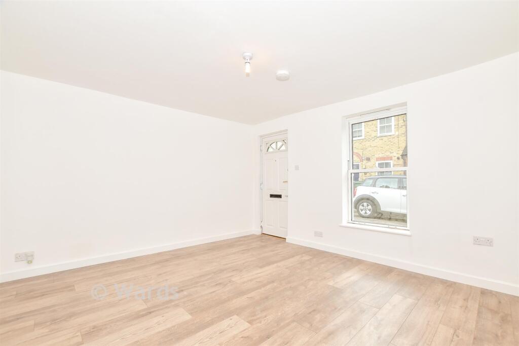 House in Maidstone, Kent - View 5