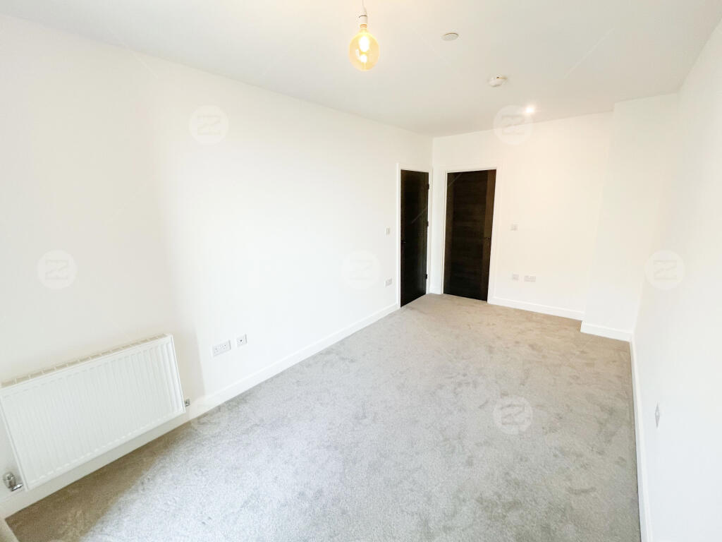 Apartment in Birmingham, West Midlands - View 6