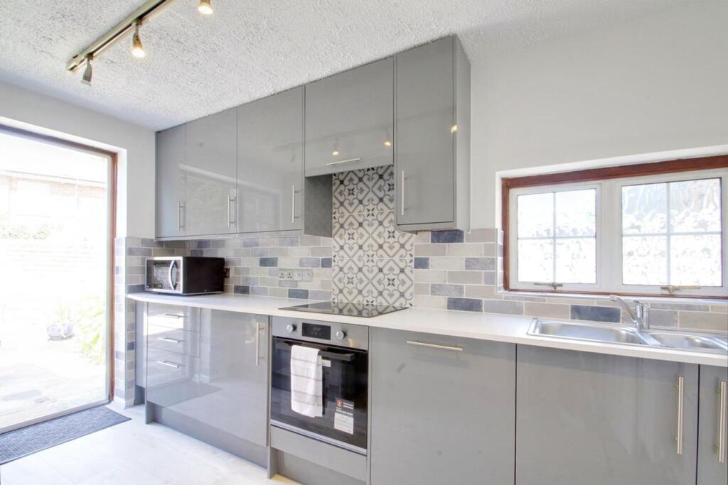 House in Southall - View 4