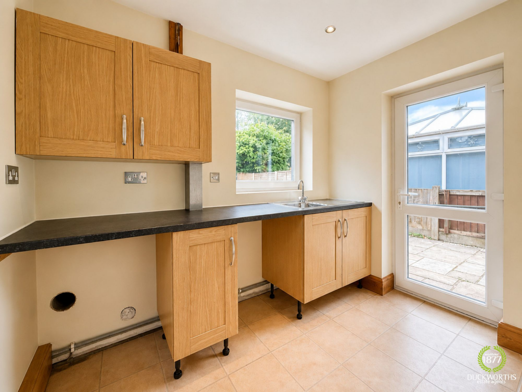 House in Hyndburn, Woodnook - More