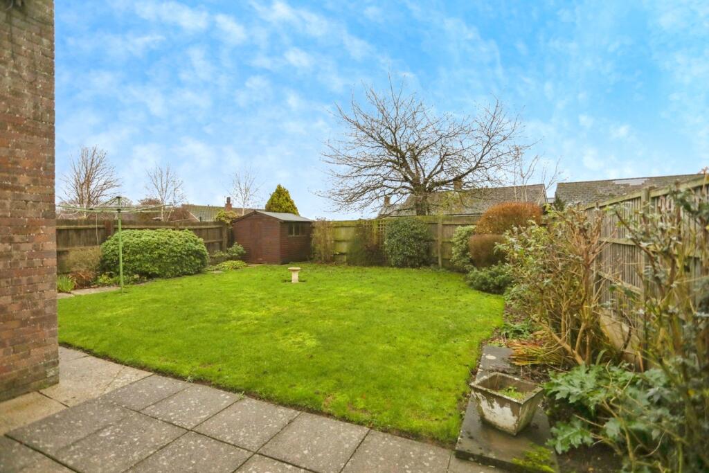 Knights Close, Old Newton, Stowmarket, Suffolk, IP14 photo 4