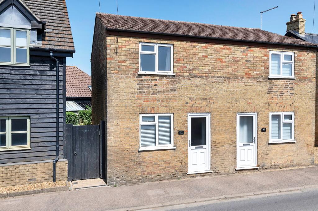 Main image of property: Hop Row, Haddenham, CB6