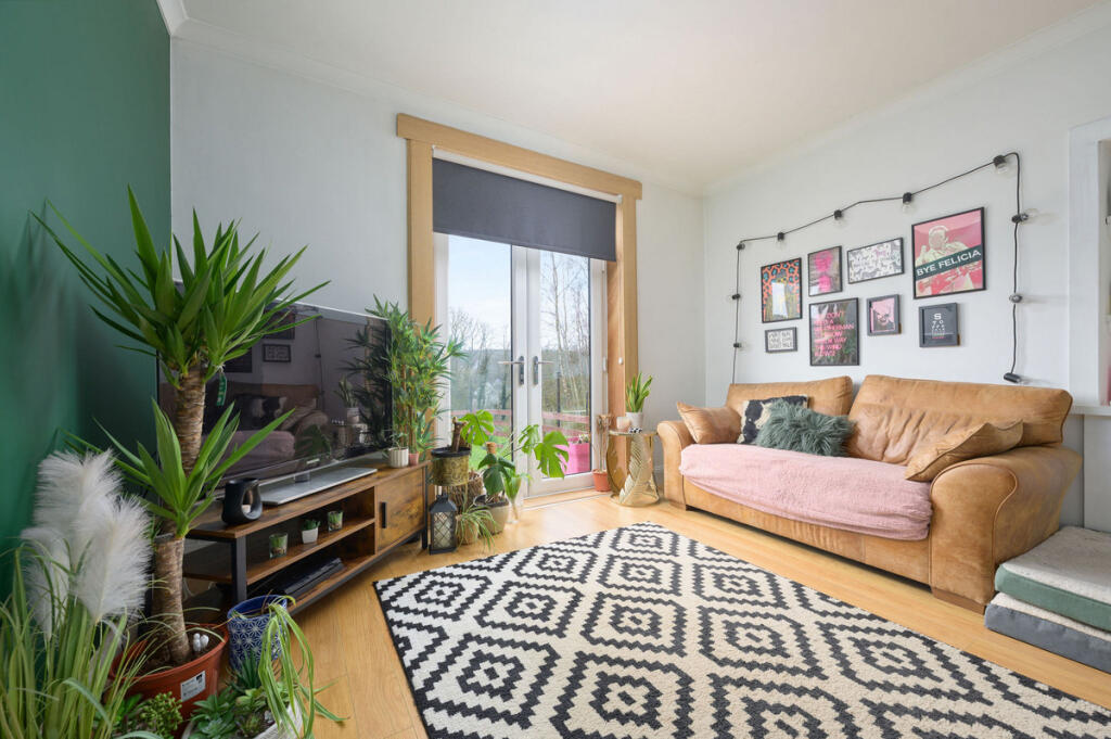 Apartment in Oakley, Fife - View 5