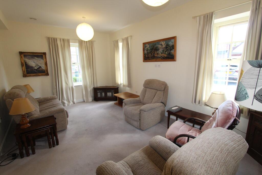 Apartment in Winchester, Wickham - View 3