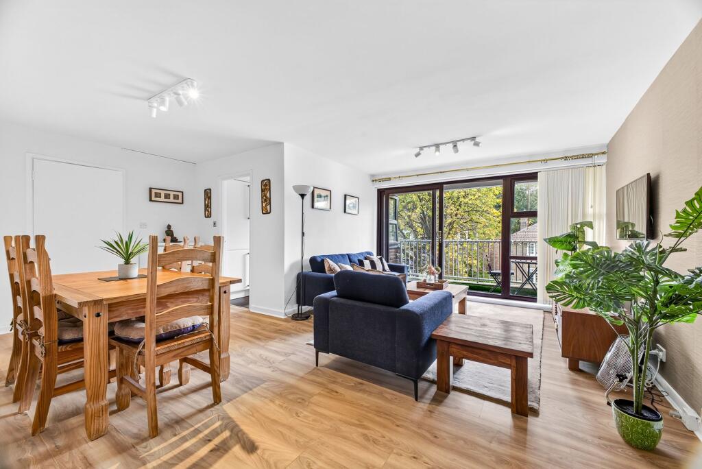 Apartment in Kingston upon Thames - View 5