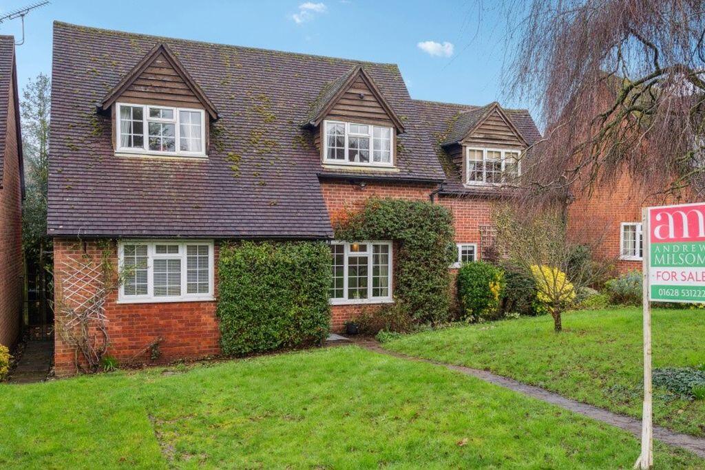 Main image of property: COOKHAM DEAN