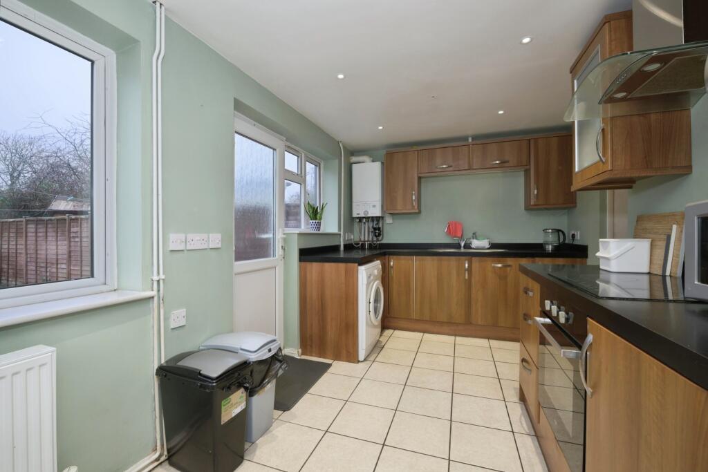 Skippon Close, Market Harborough, LE16 - View 3