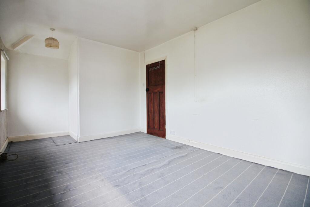 Ainsty Drive, Wetherby, LS22 - More
