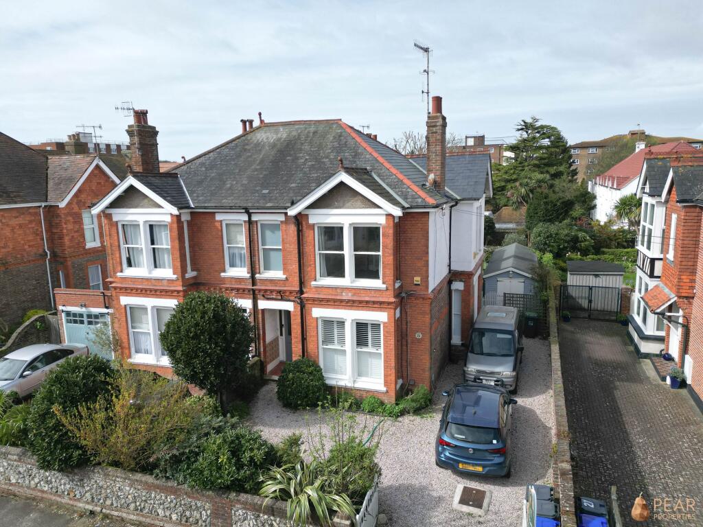 Main image of property: First Floor Flat, 25 Belsize Road, Worthing, BN11 4RH