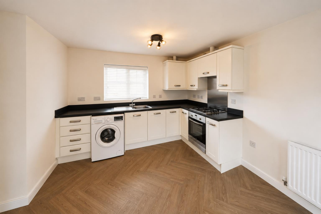 Apartment in Hull - View 5