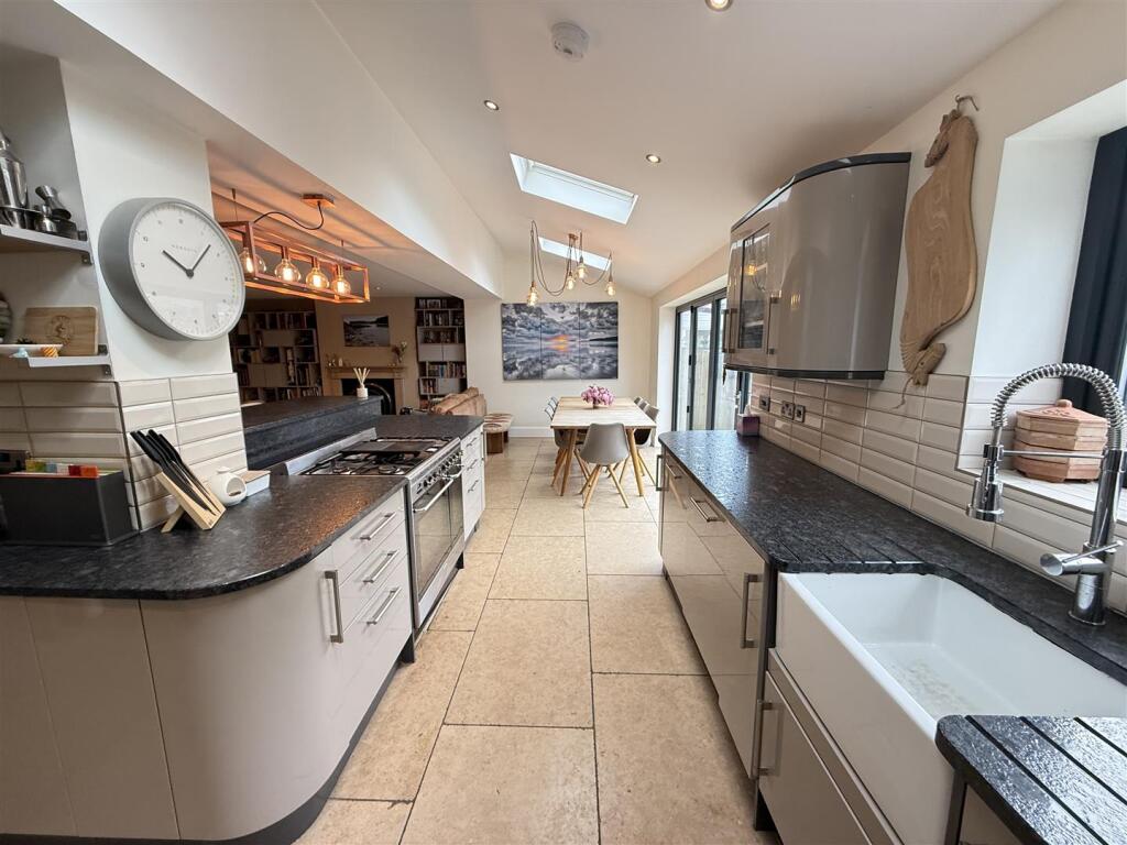 Sandham Grove, Heswall, Wirral photo 4