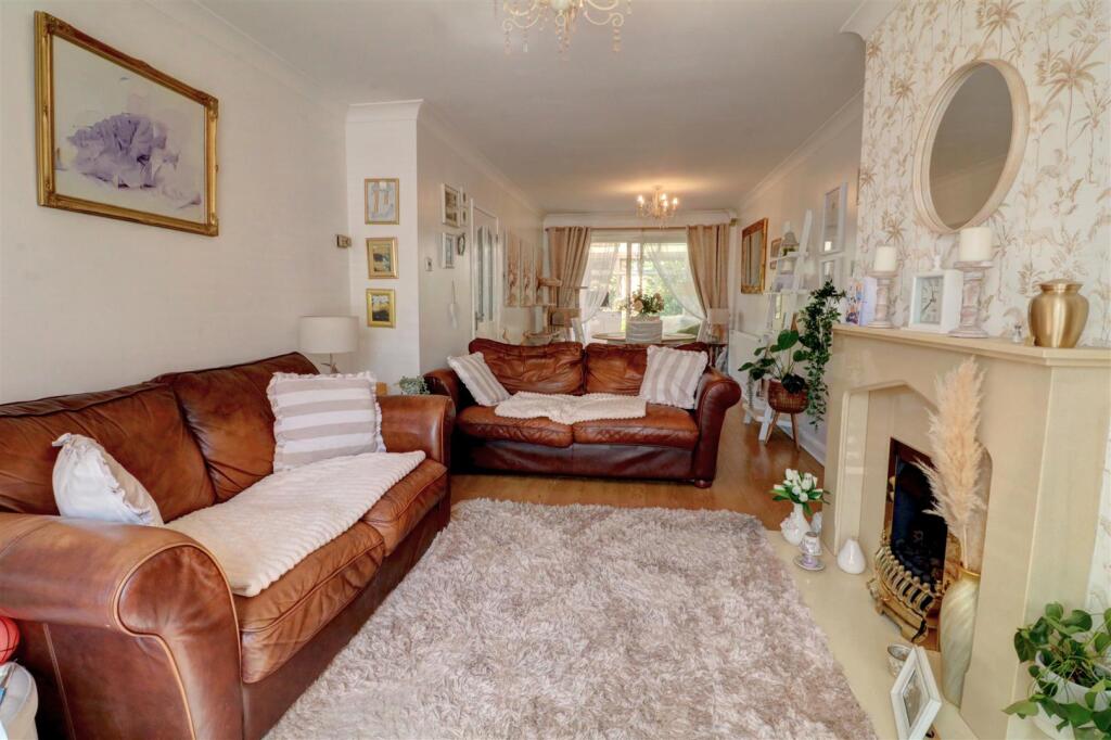 House in Walsall, Old Town, Heath End - View 3