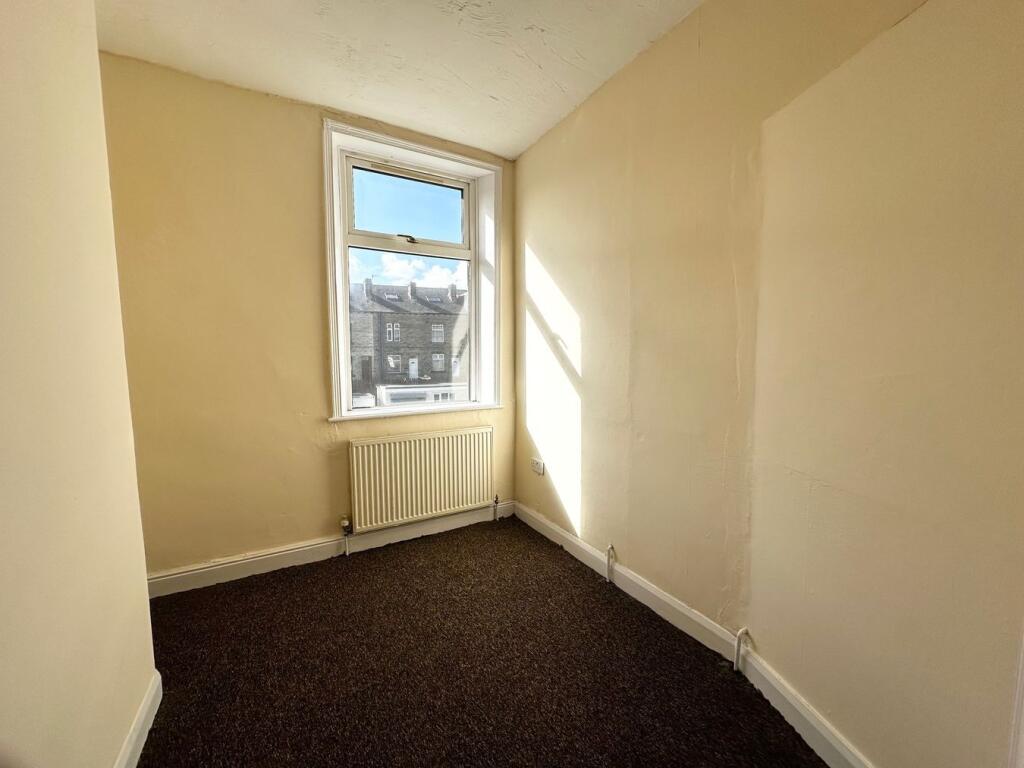 House in Bradford, Keighley - More