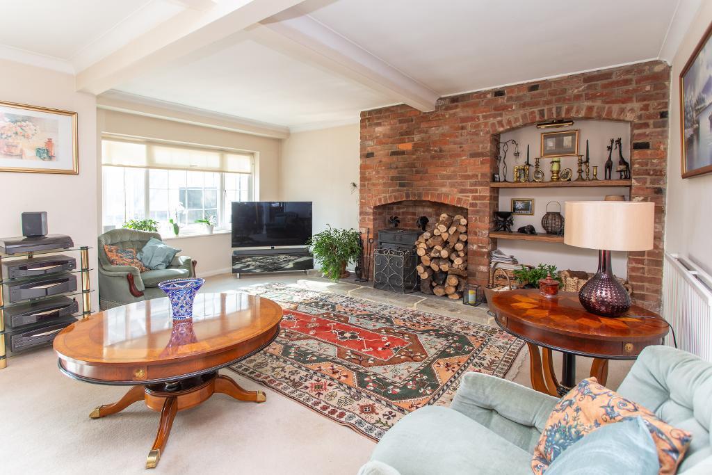 House in Rother, Etchingham - View 2