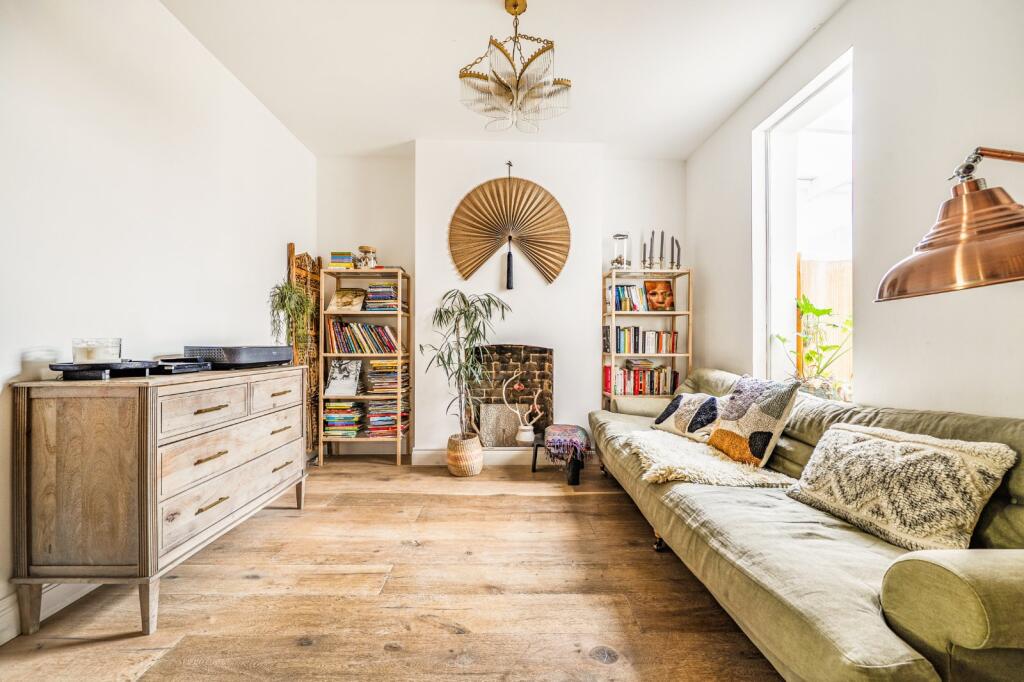 House in London - View 5