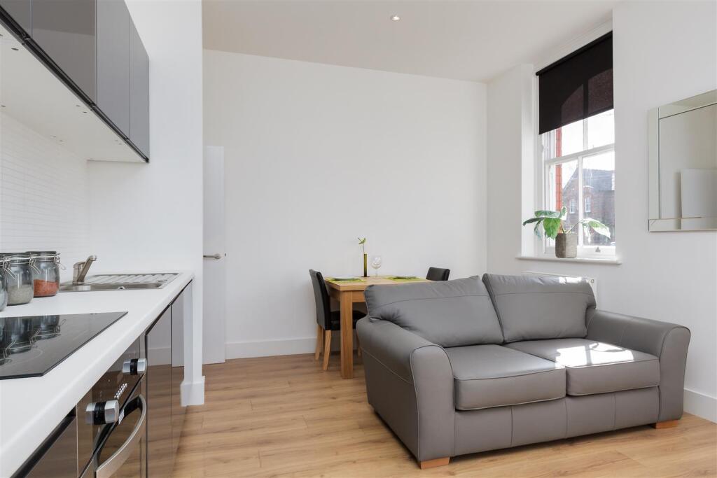 Apartment in Liverpool - View 2