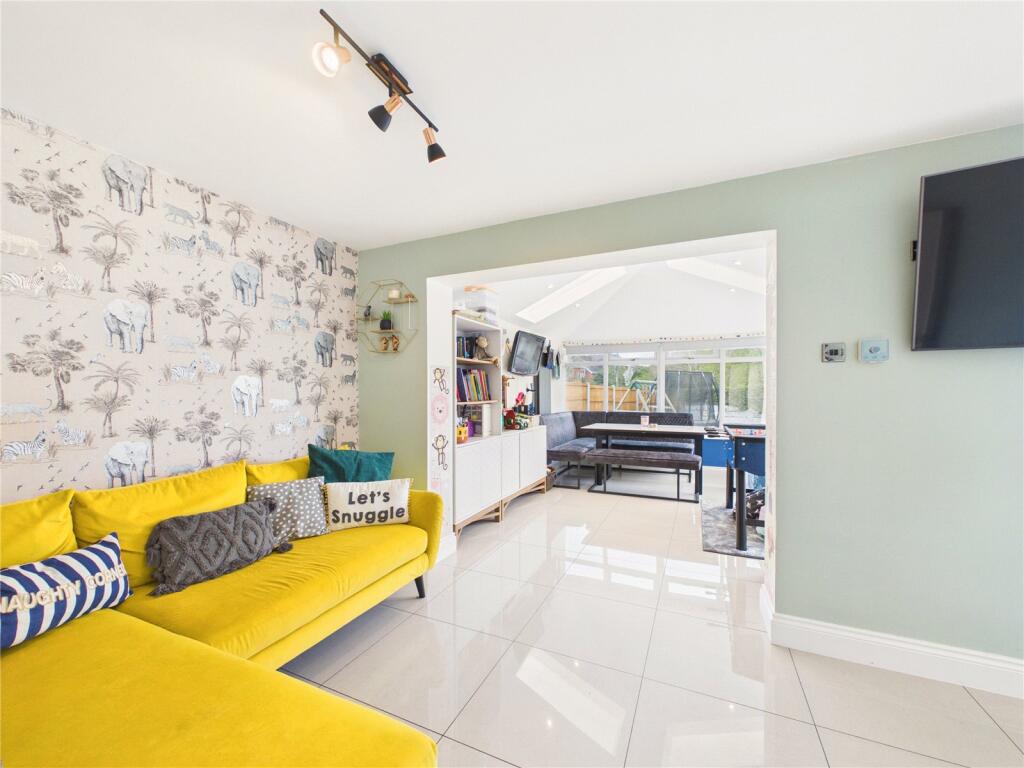 Arkle Road, Droitwich Spa, Worcestershire, WR9 photo 3