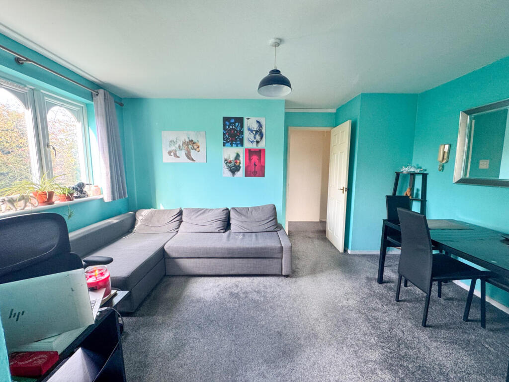 Apartment in Rochford, Hawkwell - View 4