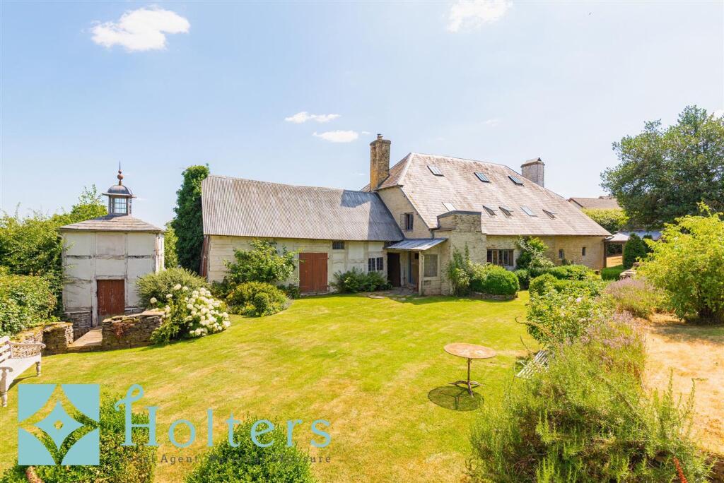 House in Hereford - More