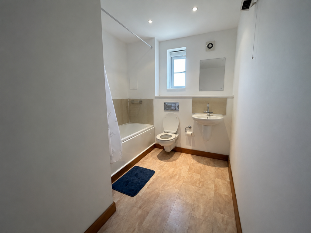 Kendal, Purfleet, RM19 photo 5