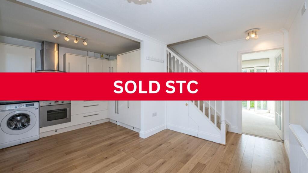 Main image of property: Evesham Way, Battersea, London  SW11 5QX