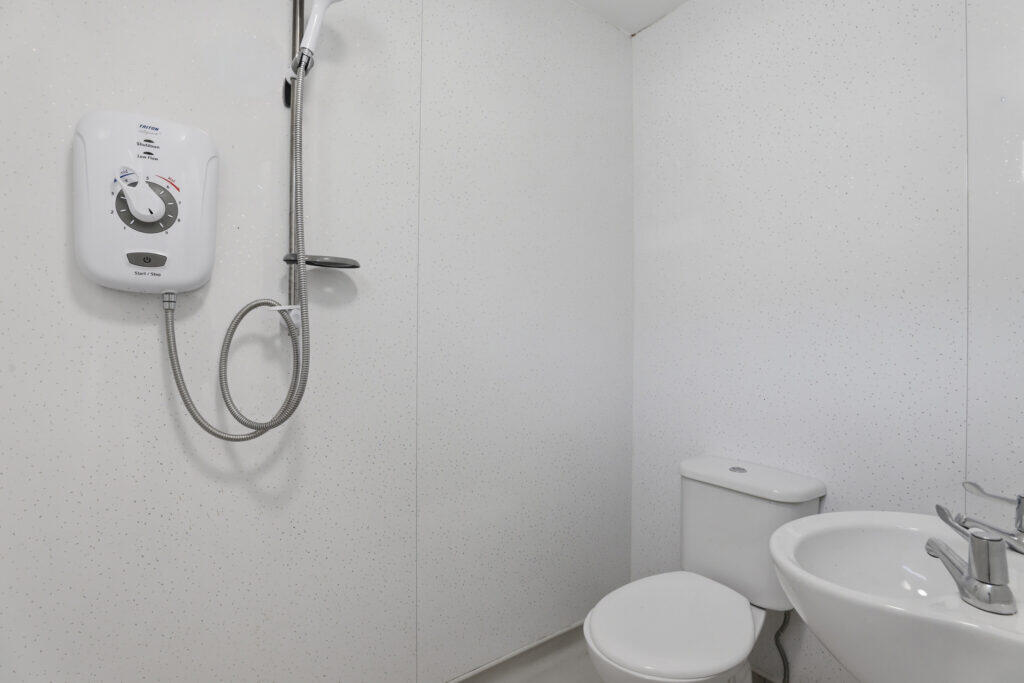 House in Dalmuir, West Dunbartonshire - More