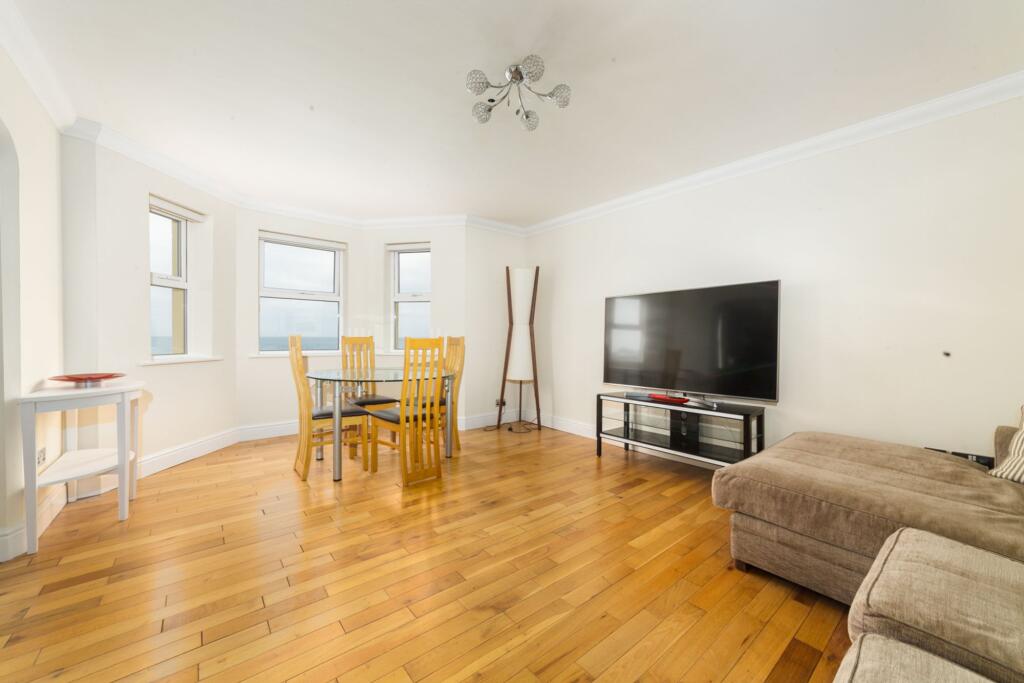 Apartment in Douglas, Willaston - View 5