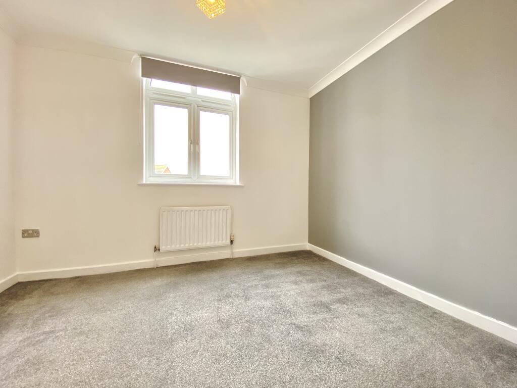 Apartment in Rochester - More