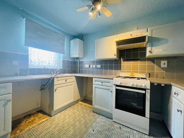 House in Sandwell, West Midlands - View 3