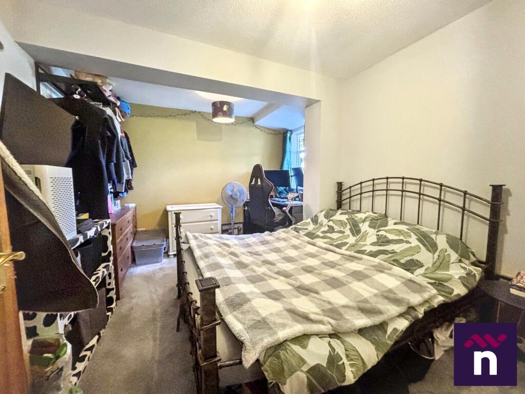 Poulsen Close, Warminster, BA12 - View 3