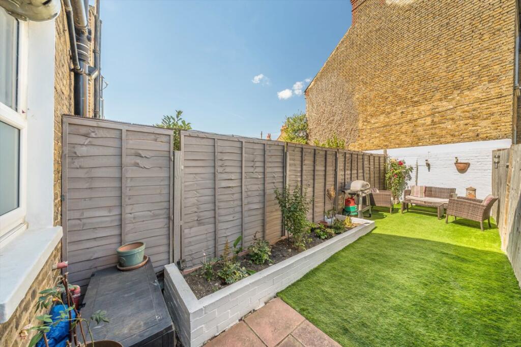 Loubet Street, Tooting photo 4