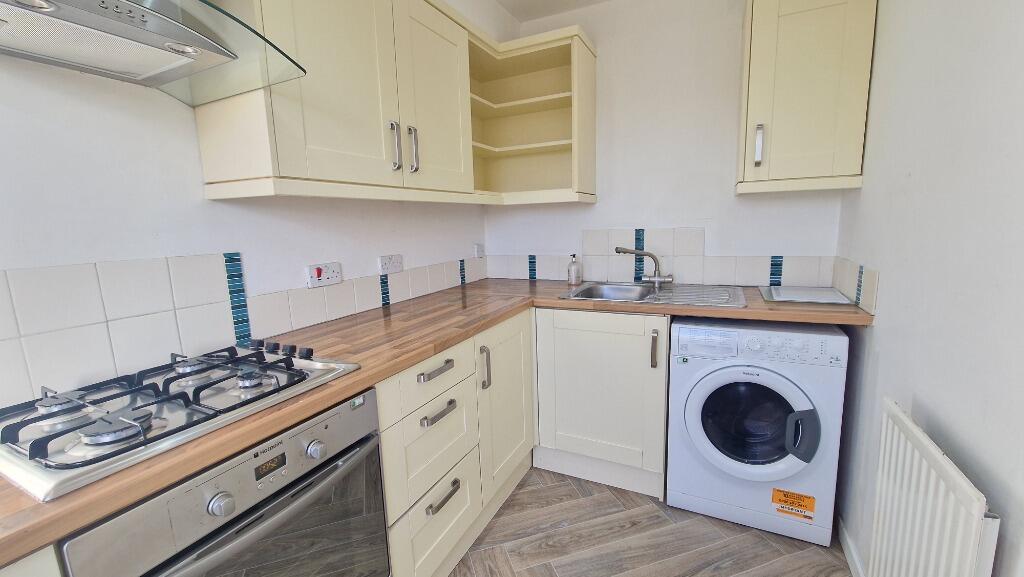 Apartment in Glasgow - View 3