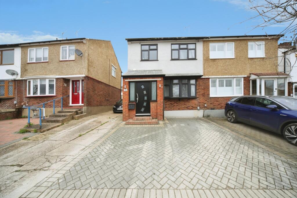 Main image of property: Pennine Avenue, Luton