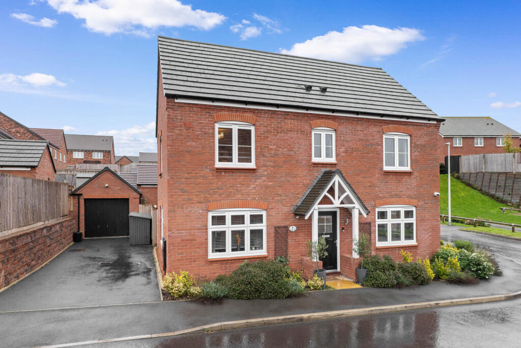 Main image of property: Gowling Close, Radford Semele