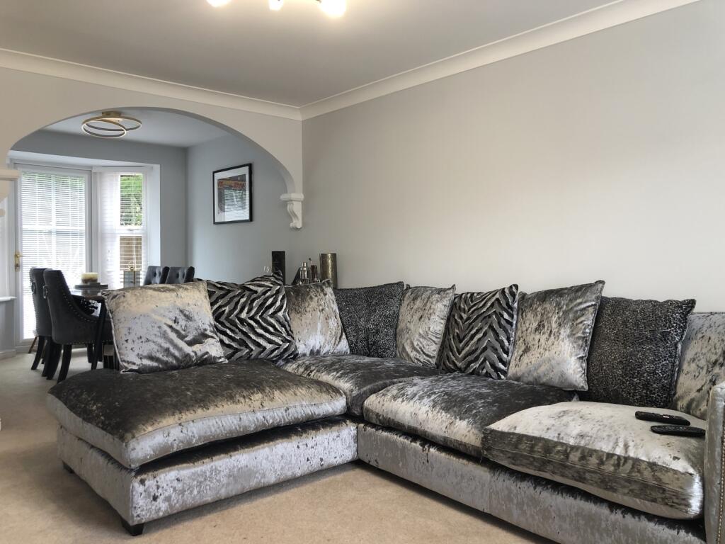 House in Ferndown, The Camelias - View 2