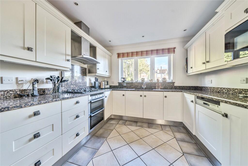 House in London - View 5