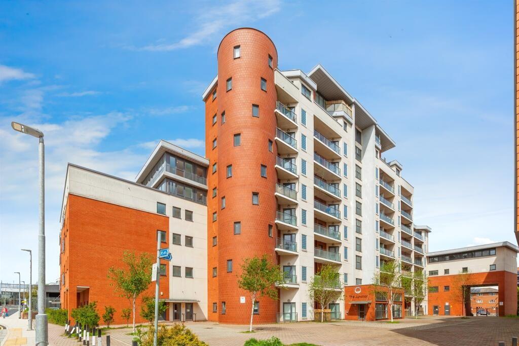 Main image of property: Grays Place, Slough, Berkshire, SL2