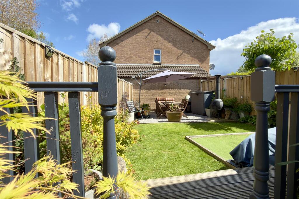 Amiens Close, Darlington, DL3 0UL - View 3
