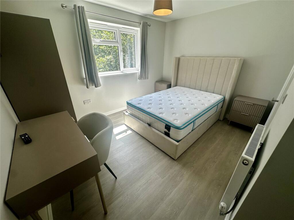 House in Southampton - View 2