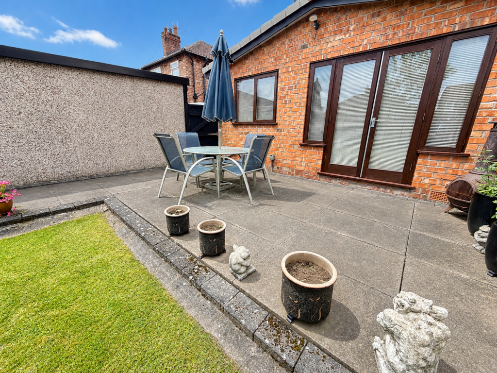 Hembury Avenue, Burnage photo 5