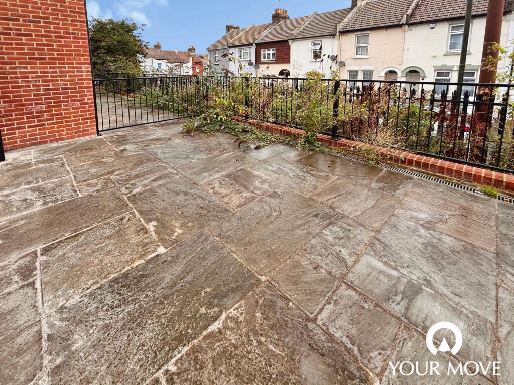 Property photo 11