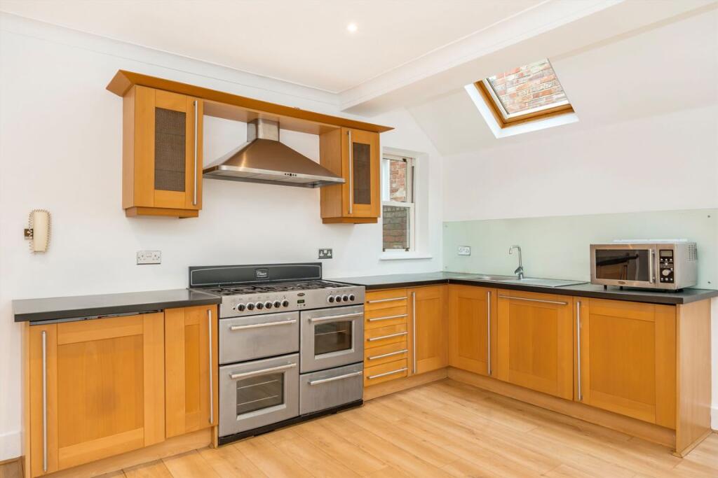 Apartment in London, Sands End, Fulham - View 4