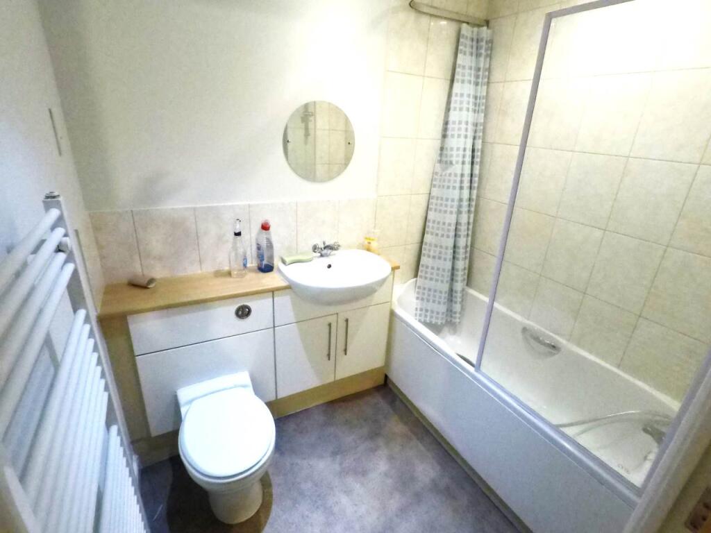 Apartment in Welwyn Hatfield, Hatfield Business Park, Hatfield - View 2
